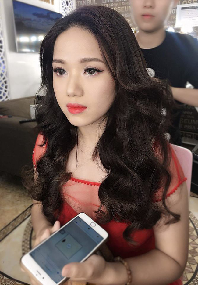 Đâu chỉ có dậy thì, chỉ cần giảm cân thôi cũng đủ khiến những ngôi sao này lột xác ngoạn mục!